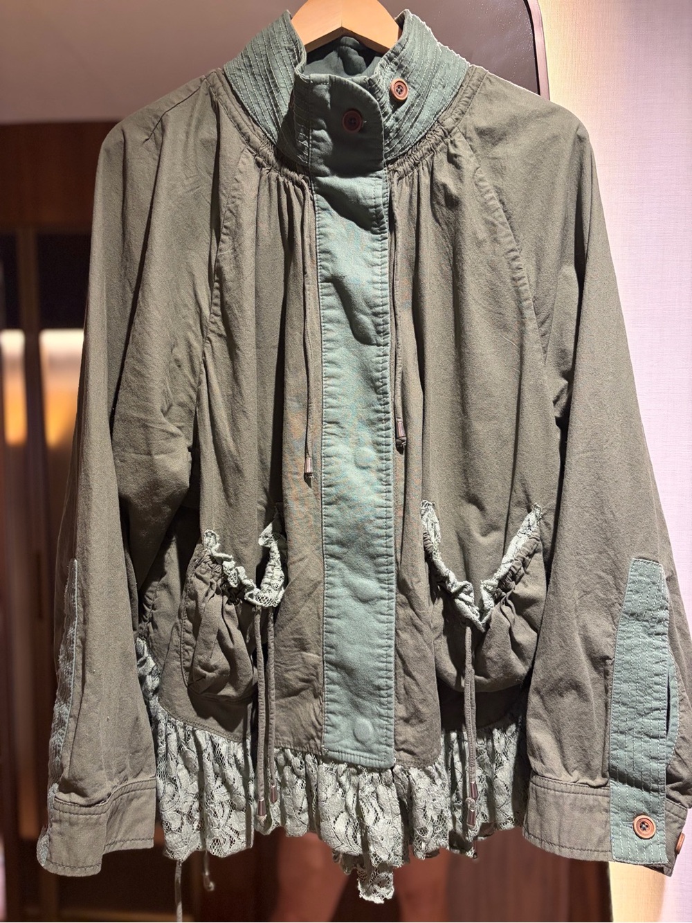 ✌🏽☮️🤎We The Free Olive Green Outset Utility Jacket Lace Ruffle Hem✌🏽🤎☮️